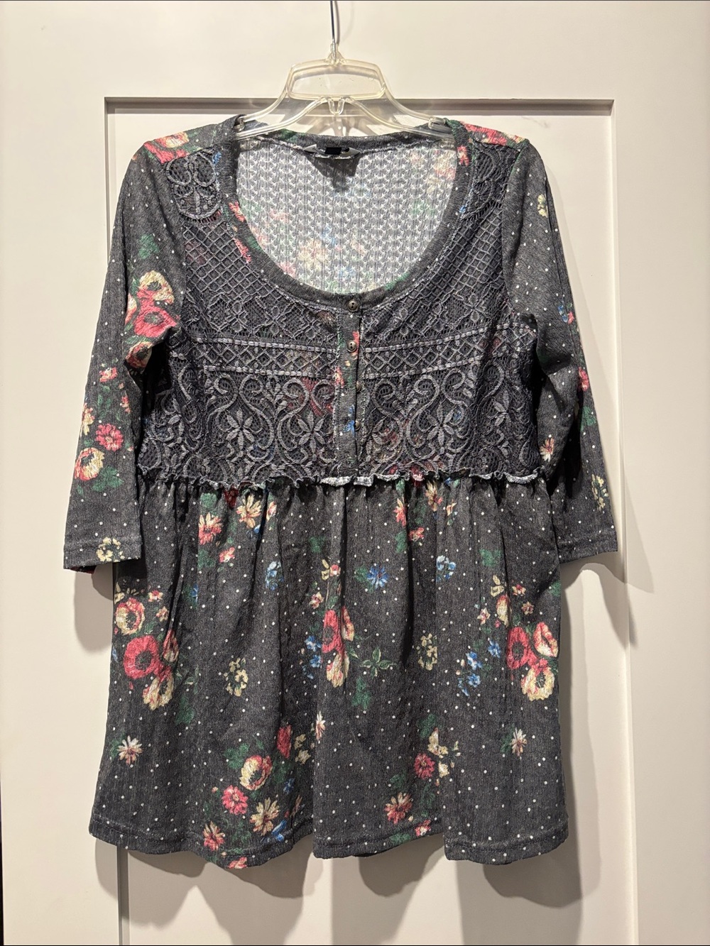 Suzanne Betro Charcoal Floral Lace-Front Peasant Top